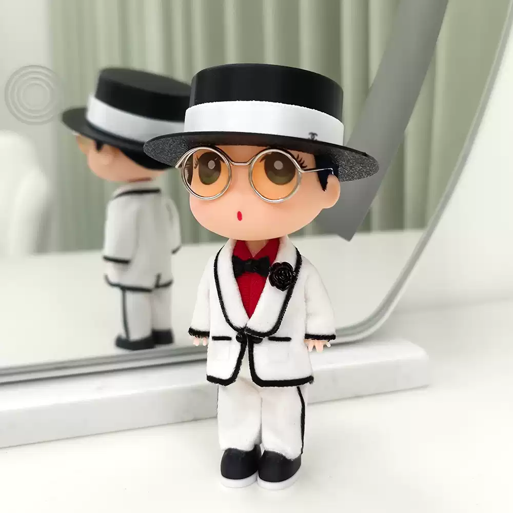 G-DRAGON Black Hat White Suit Doll Keychain 5.12 Inch
